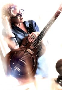 Lacy J. Dalton Celebrates 40 Years In Country Music