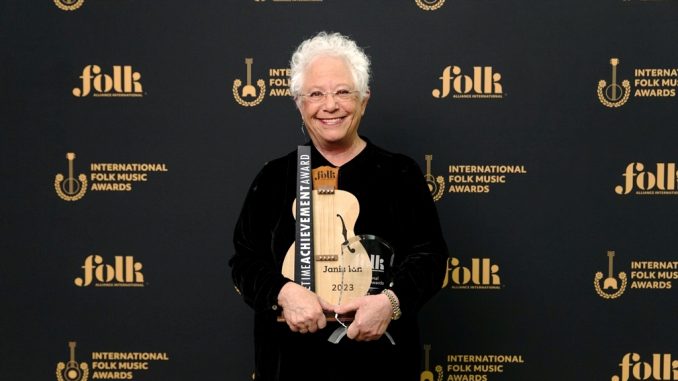 Janis Ian Wins Artist of the Year At the International Folk Music Awards 2023 Janis Ian Wins Artist of the Year At the International Folk Music Awards 2023